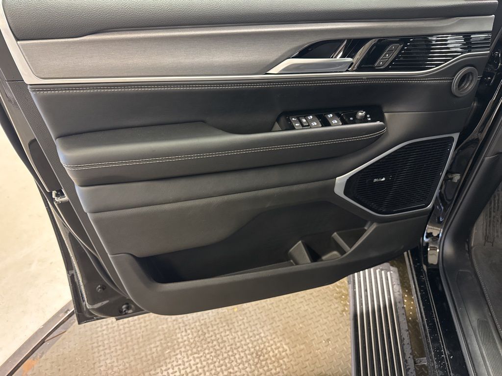 new 2026 Jeep Grand Wagoneer car, priced at $82,655