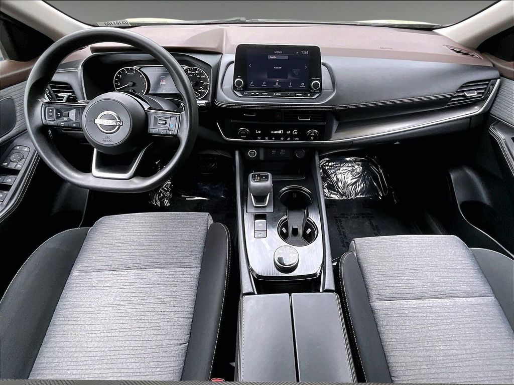 2023 Nissan Rogue — photo 17