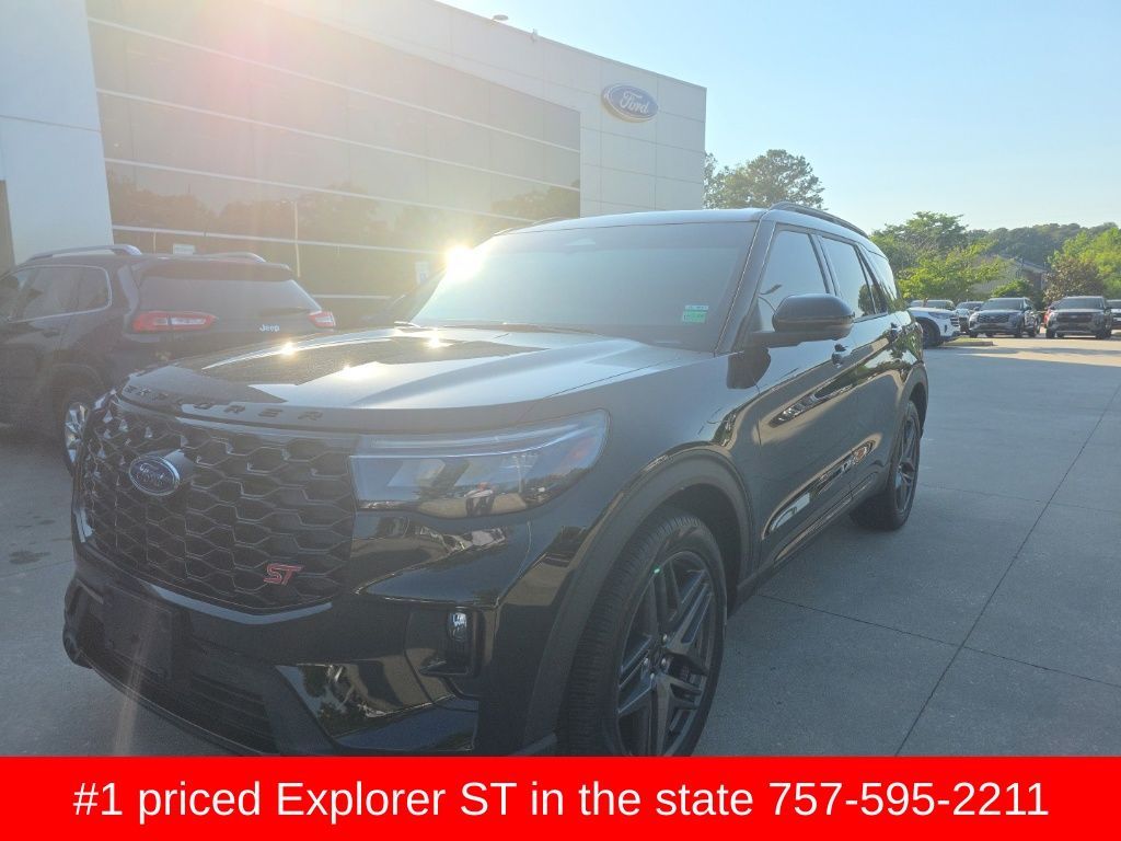 Black Metallic 2026 Ford Explorer SUV / Crossover All-Wheel Drive Automatic
