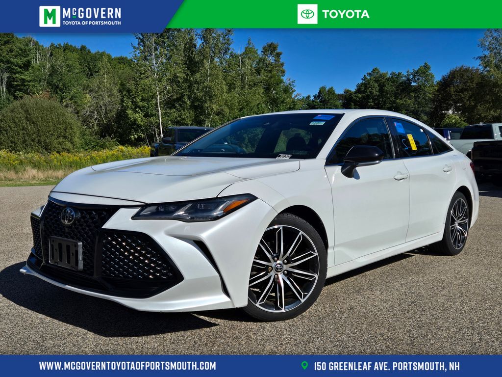 Pearl 2019 Toyota Avalon Sedan Front-Wheel Drive 8-Speed Automatic