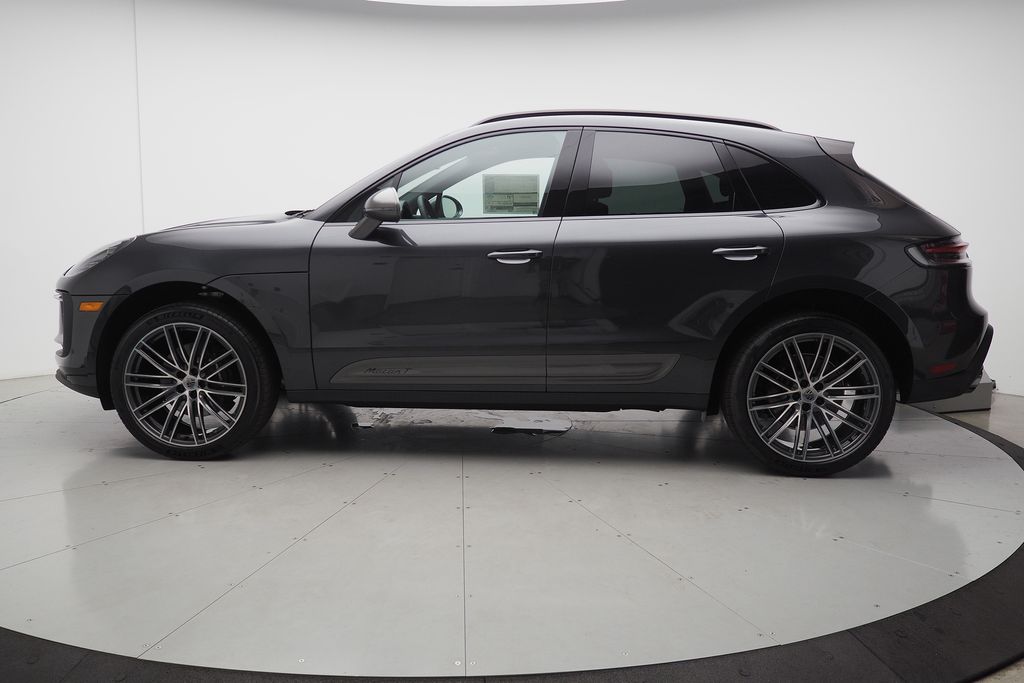 Thumbnail: 2026 Porsche Macan - 8