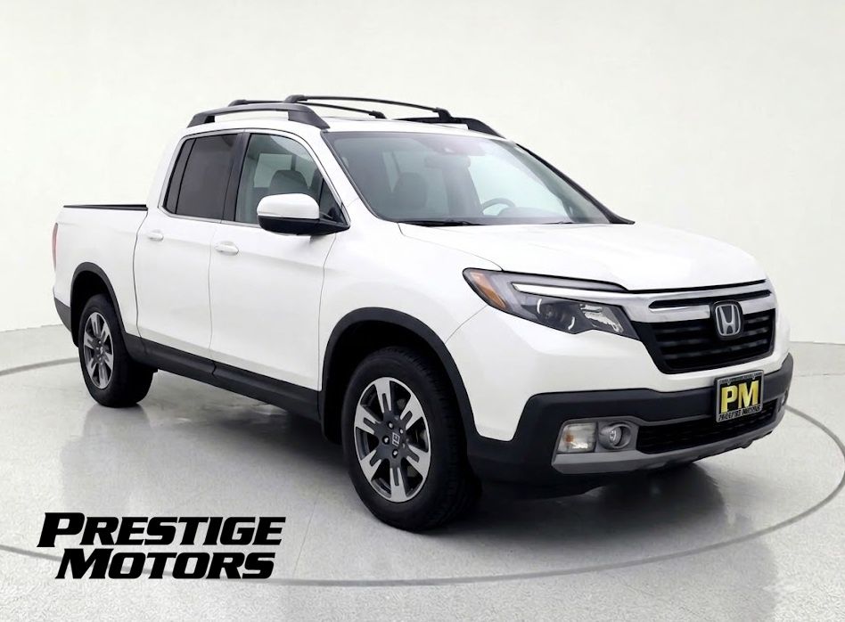 White 2019 Honda Ridgeline Pickup Truck All-Wheel Drive 6-Speed Automatic