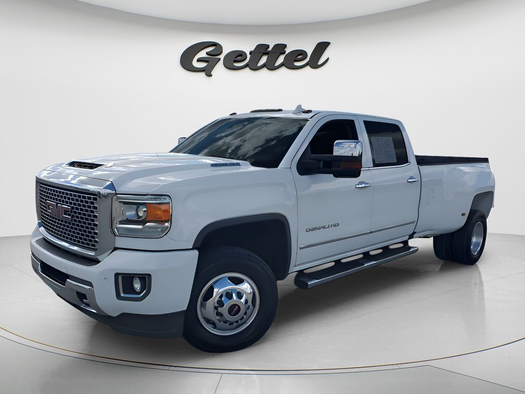 2017 GMC Sierra 3500HD Denali Crew Cab LB DRW 4WD