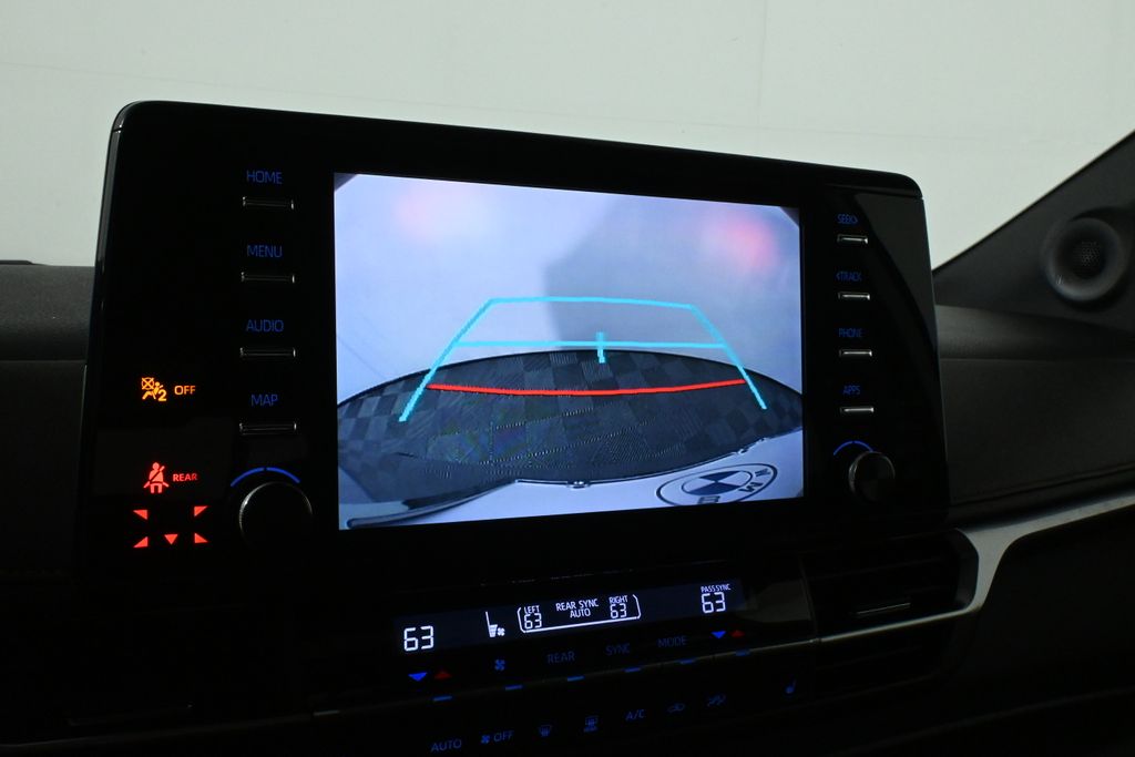 Thumbnail: 2021 Toyota Sienna - 25