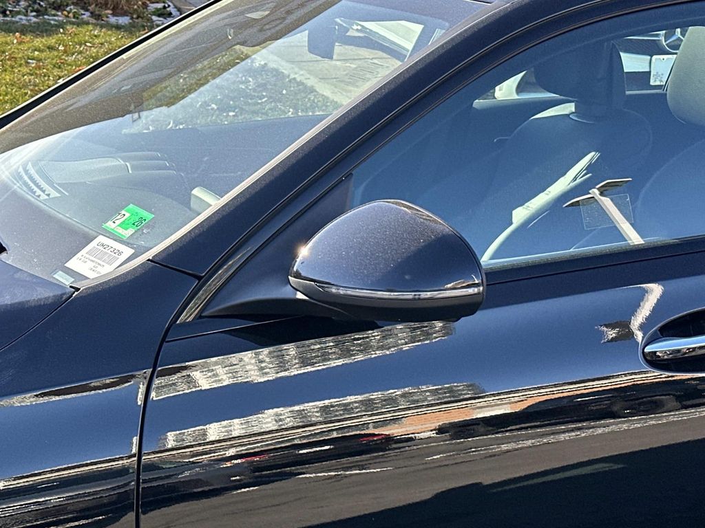 Thumbnail: 2025 Mercedes-Benz C-Class - 13