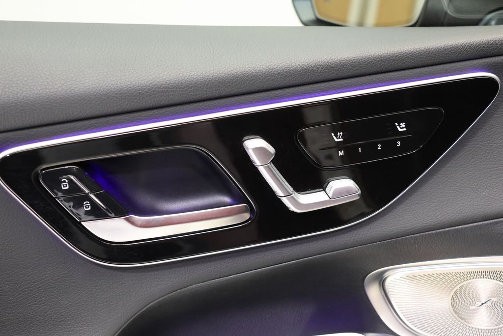 Thumbnail: 2026 Mercedes-Benz GLC - 32