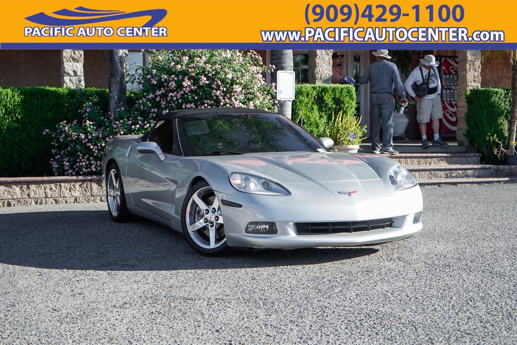 Ricochet Silver Metallic 2005 Chevrolet Corvette Convertible RWD Convertible Rear-Wheel Drive 6-Speed Manual