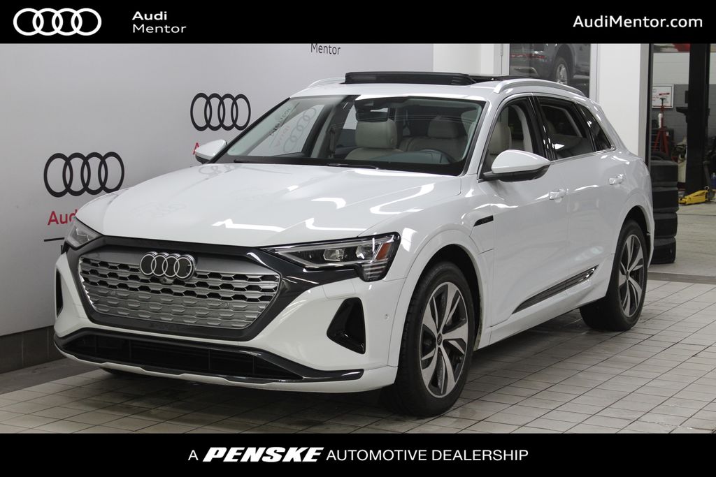 2024 Audi Q8 e-tron Premium Plus -
                Mentor, OH