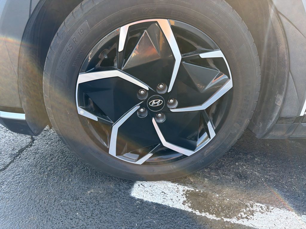 Thumbnail: 2024 Hyundai Ioniq 5 - 10