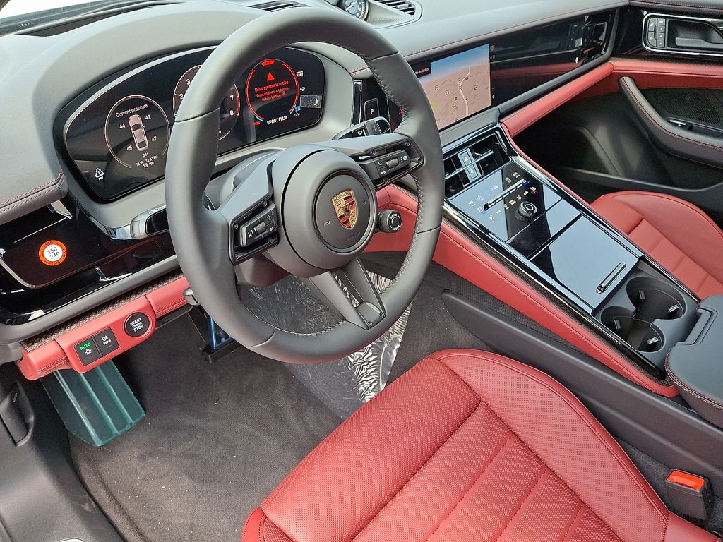 Thumbnail: 2025 Porsche Panamera - 4