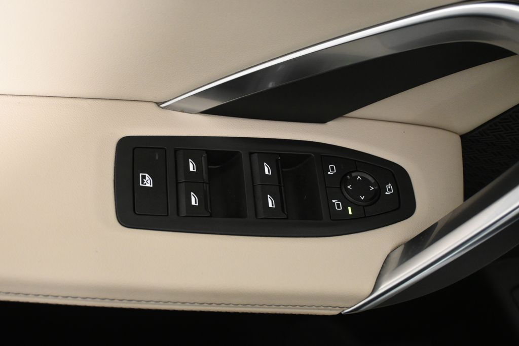 Thumbnail: 2025 BMW X1 - 30