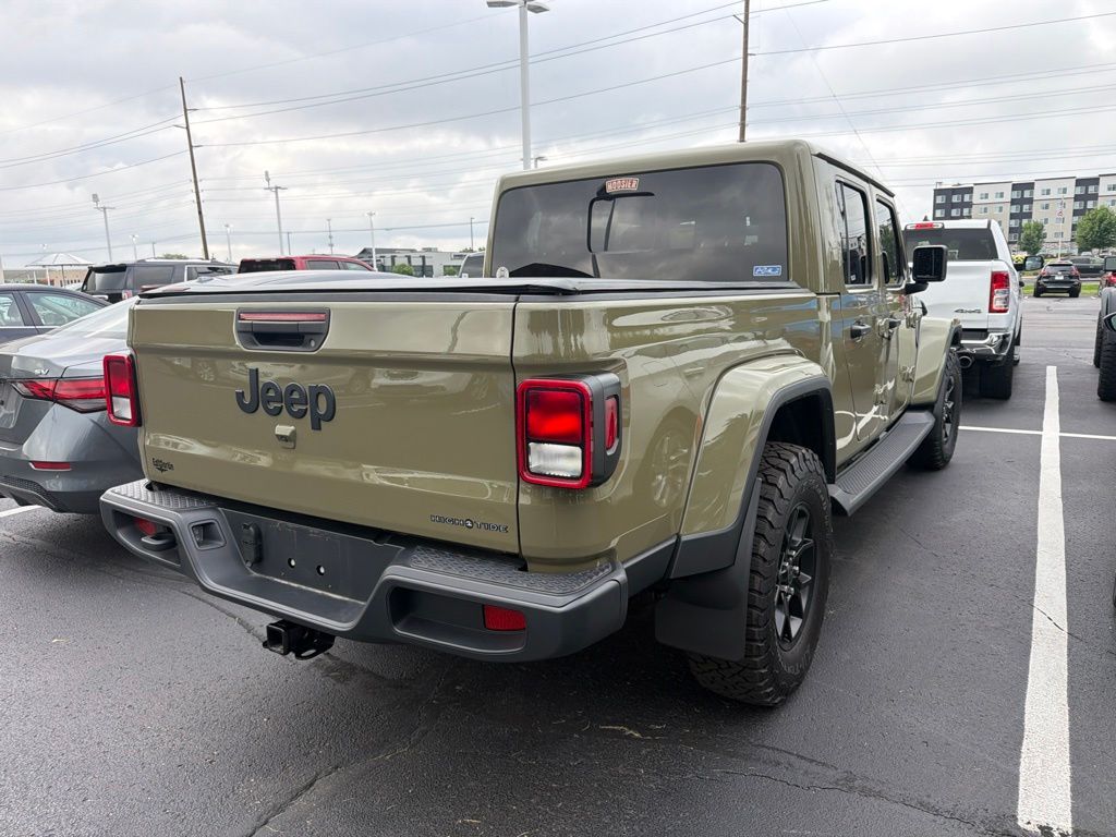 Thumbnail: 2025 Jeep Gladiator - 3