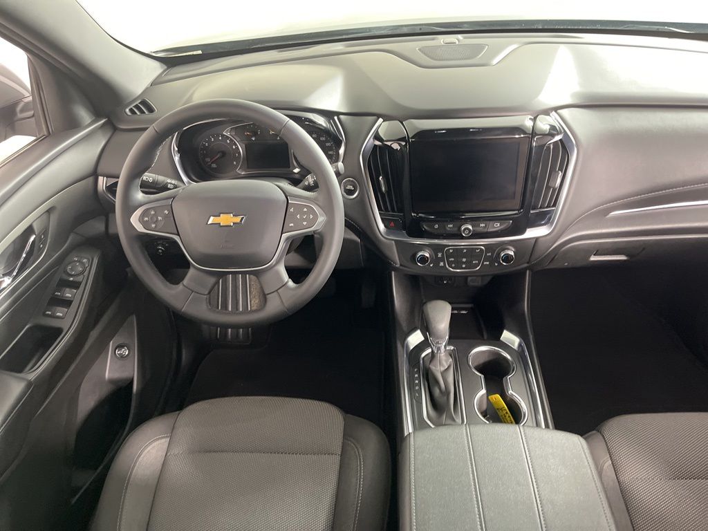 Thumbnail: 2023 Chevrolet Traverse - 5