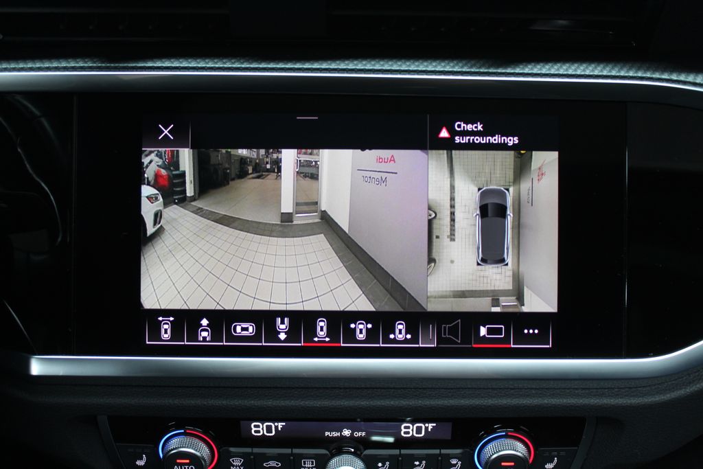 Thumbnail: 2022 Audi Q3 - 23