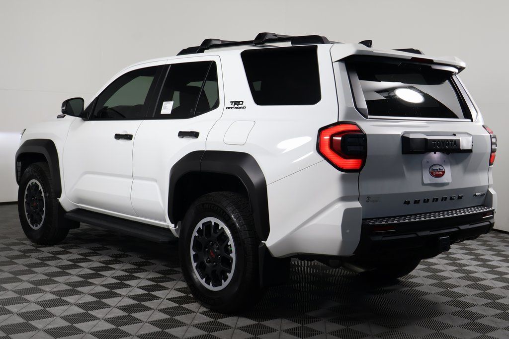 Thumbnail: 2025 Toyota 4Runner - 6