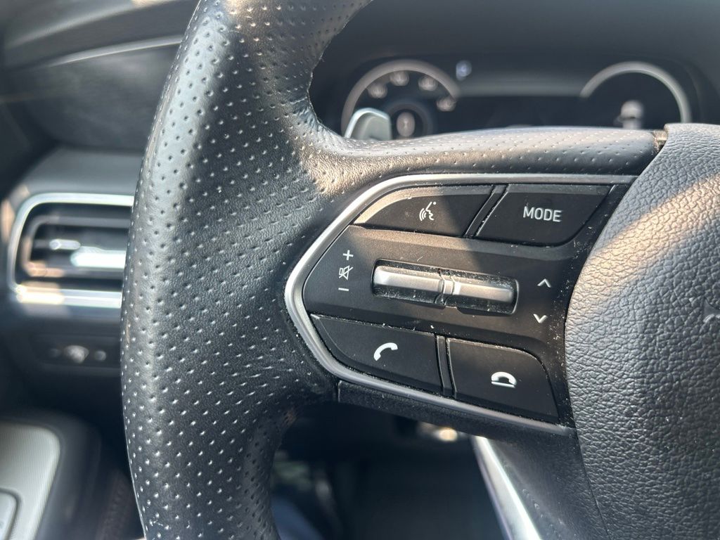Used 2022 White Hyundai Calligraphy image 11