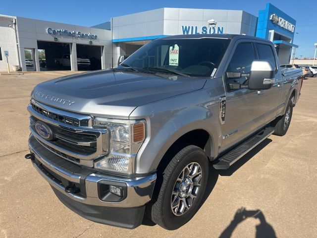 Iconic Silver Metallic 2022 Ford F-250 Super Duty Lariat Crew Cab 4WD Pickup Truck Four-Wheel Drive Automatic