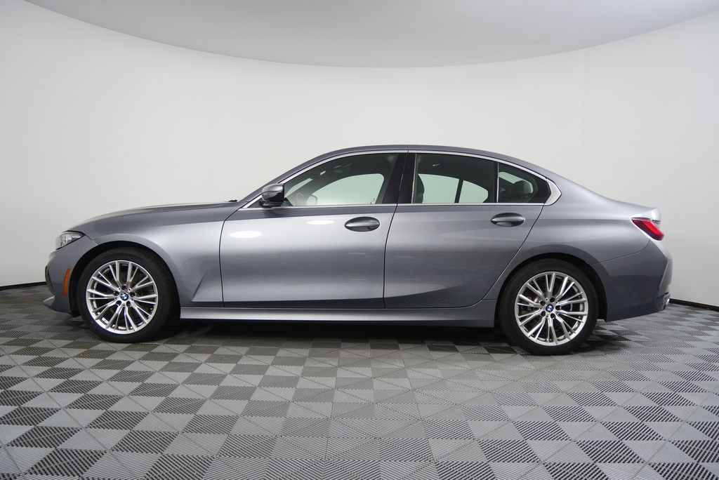 Thumbnail: 2024 BMW 3 Series - 6