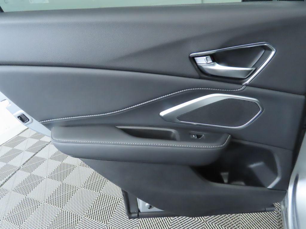 2025 Acura RDX Base 27