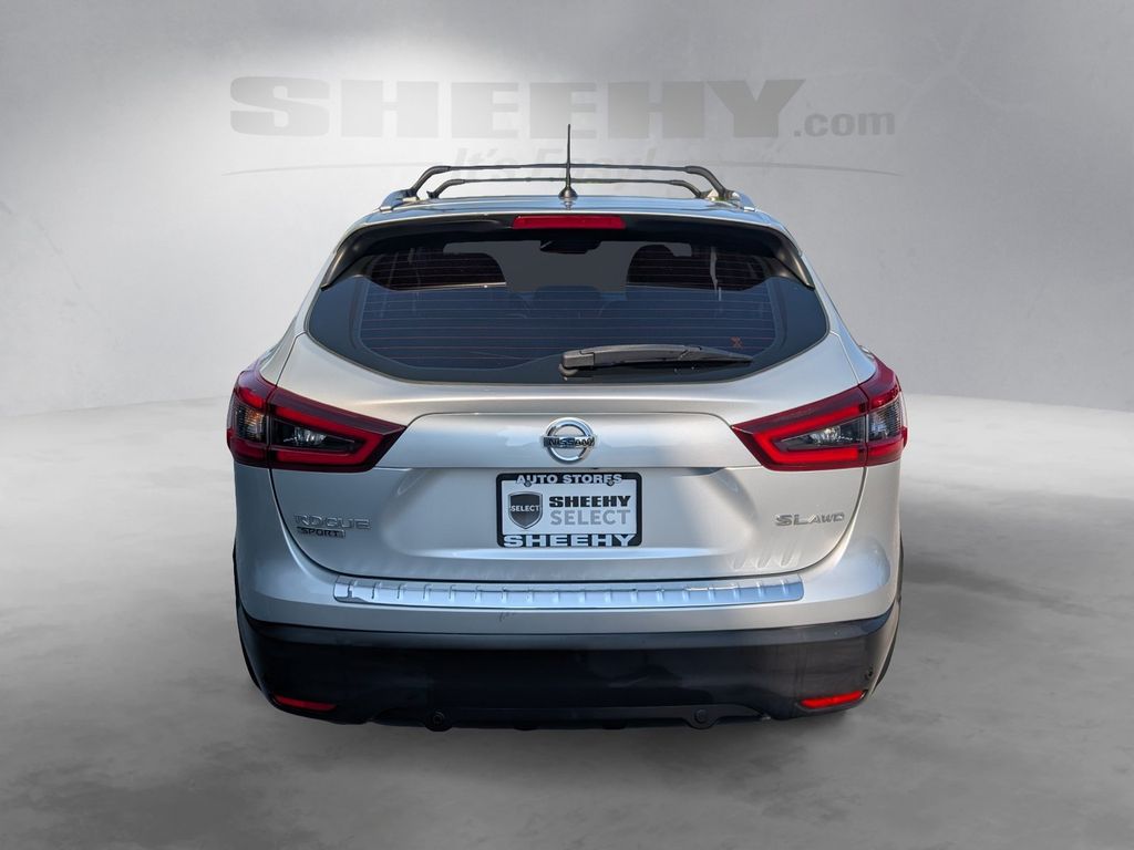 Used 2020 Silver Nissan SL image 12