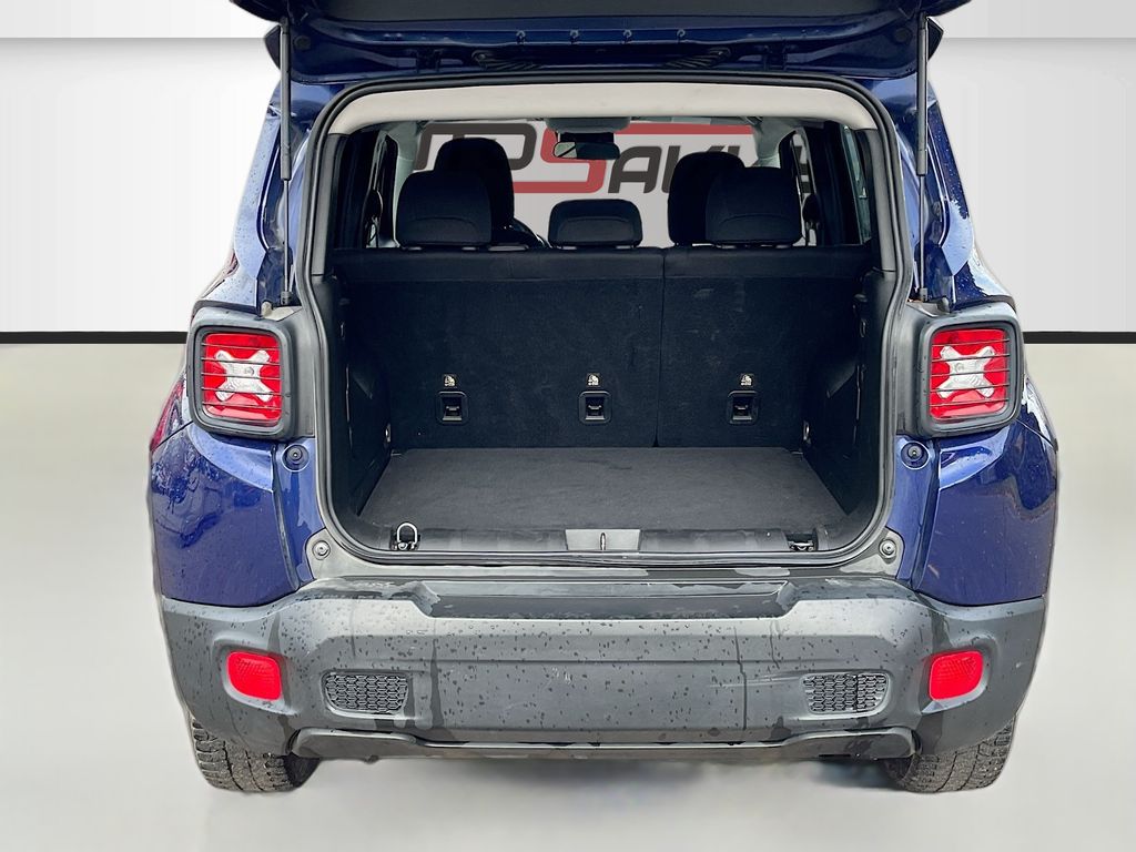 Used 2021 Blue Jeep Latitude image 26