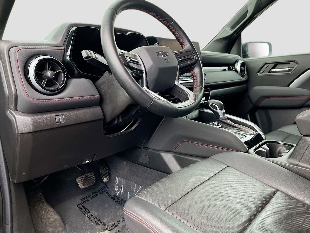Used 2024 Black Chevrolet Z71 image 9