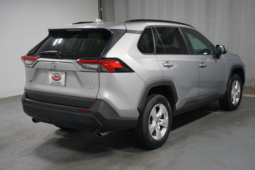 2019 Toyota RAV4 XLE 8