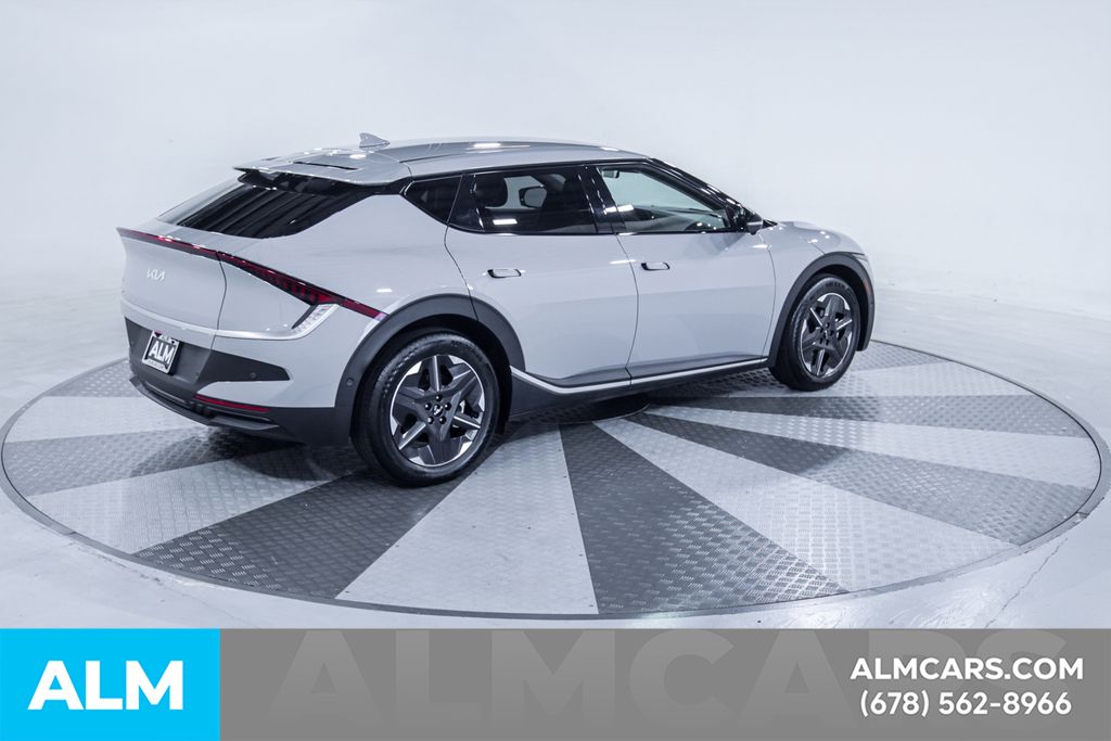 Used 2025 Gray Kia Light image 10