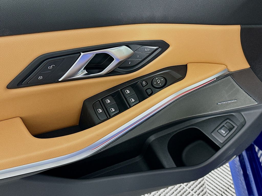 Thumbnail: 2026 BMW 3 Series - 20