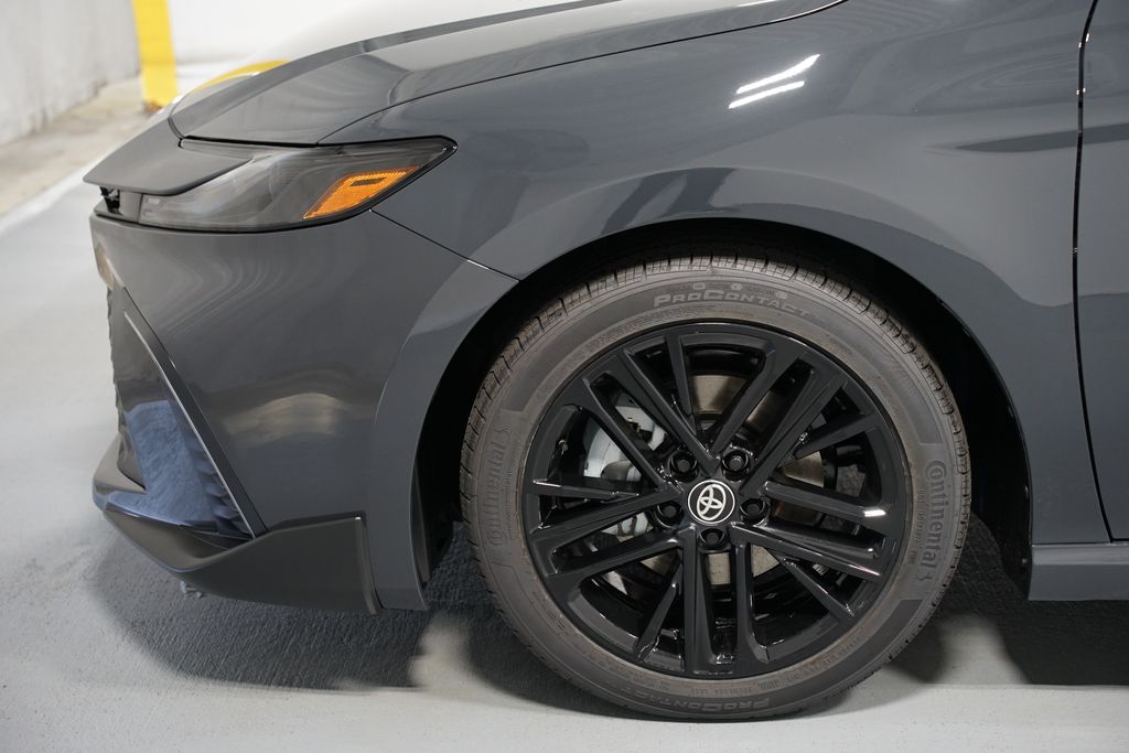 Thumbnail: 2025 Toyota Camry - 5