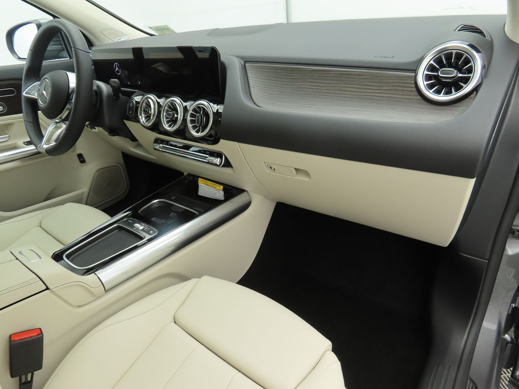 Thumbnail: 2026 Mercedes-Benz GLA - 17