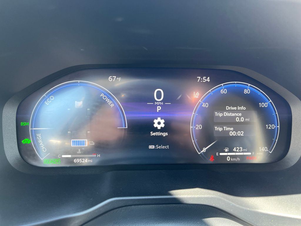 2023 Toyota RAV4 Hybrid Limited photo