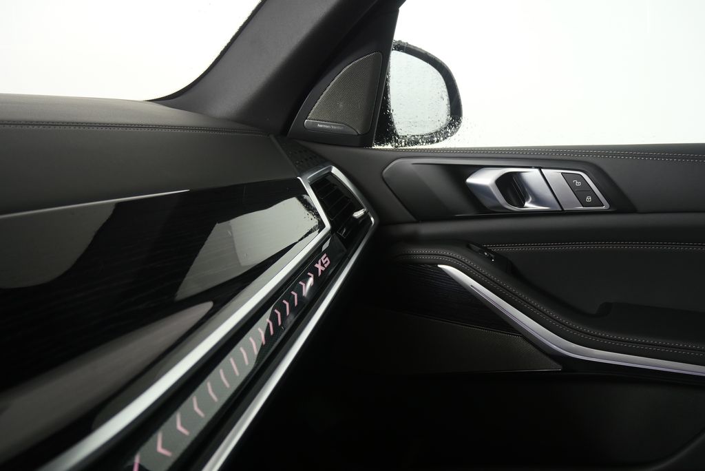 Thumbnail: 2026 BMW X5 - 24