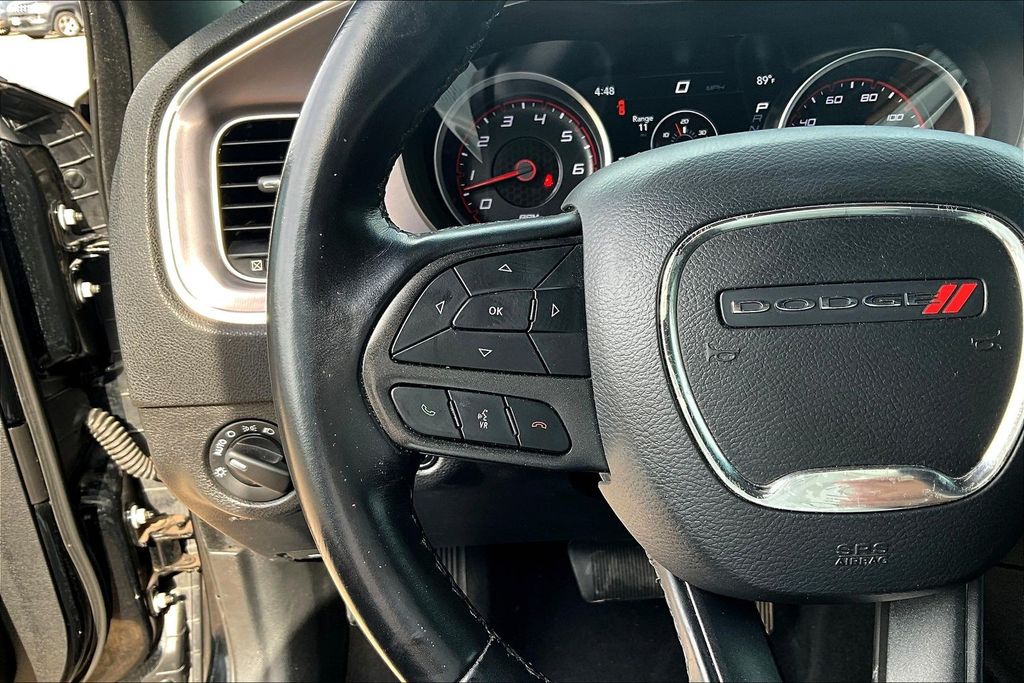 2022 Dodge Charger SXT - 11