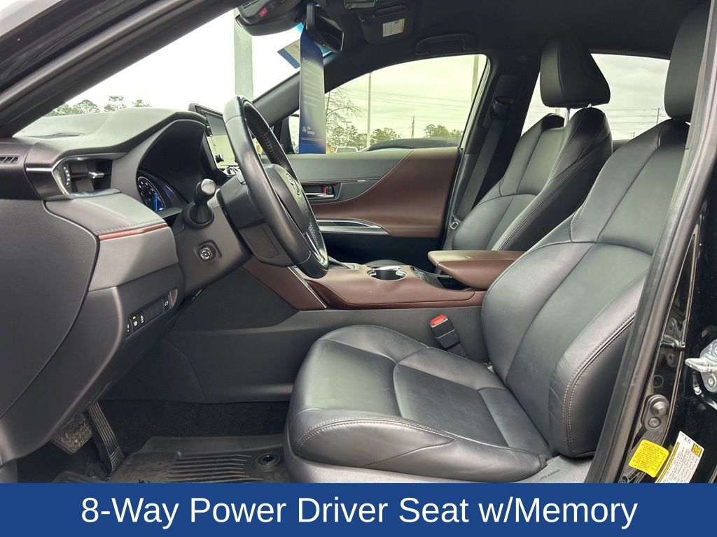 2022 Toyota Venza XLE