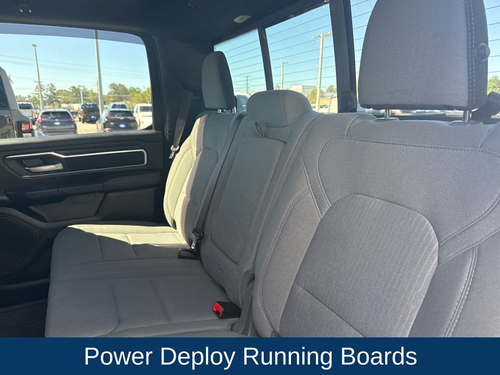 2023 Ram 1500 Big Horn Crew Cab 4x2 5'7" Box