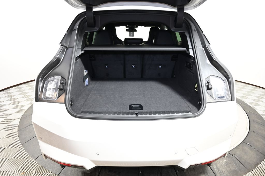 Thumbnail: 2026 BMW iX - 10