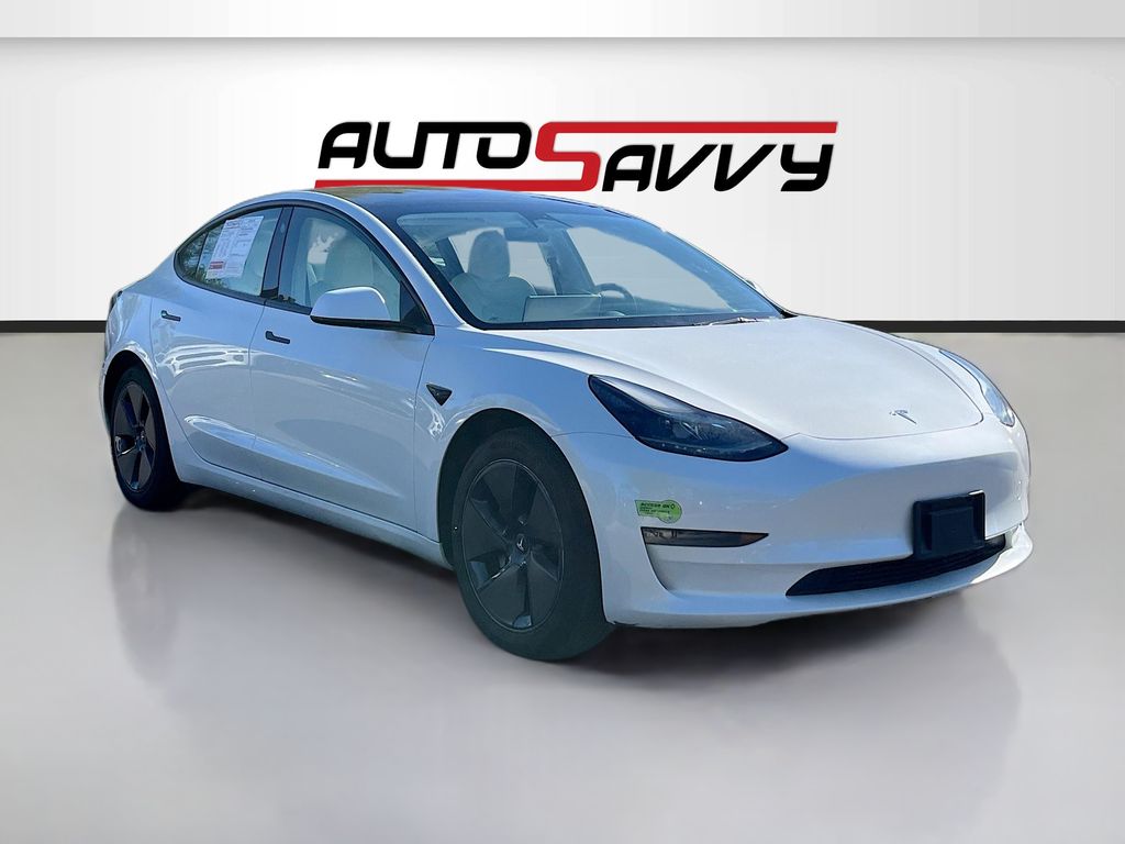 2023 Tesla Model 3 -'s photo