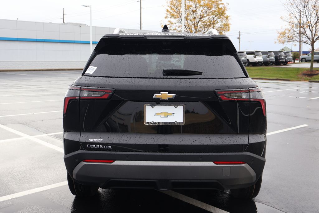 Thumbnail: 2026 Chevrolet Equinox - 6