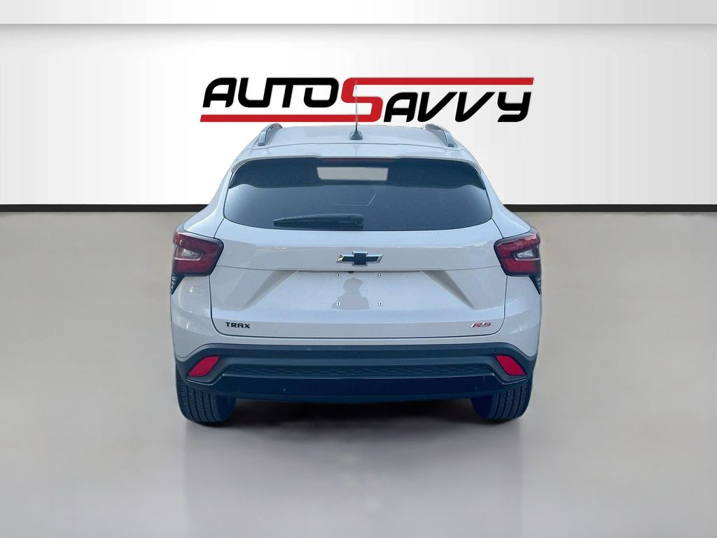 Used 2026 White Chevrolet 2RS image 6