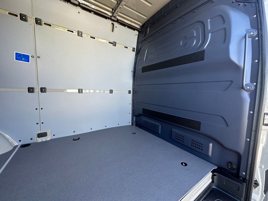 2024 Mercedes-Benz Sprinter 2500 Cargo 144 WB 25