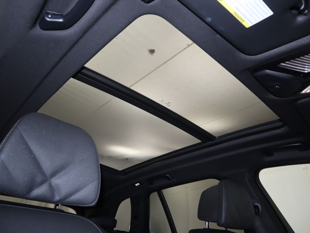 Thumbnail: 2025 BMW X5 - 19