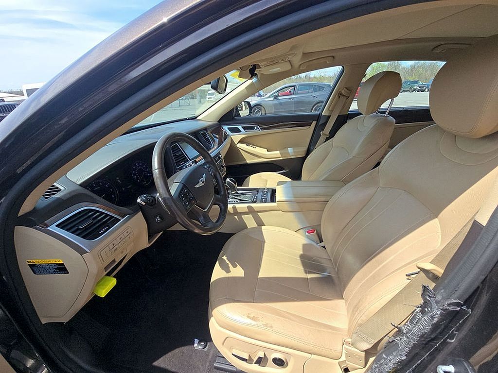2017 Genesis G80