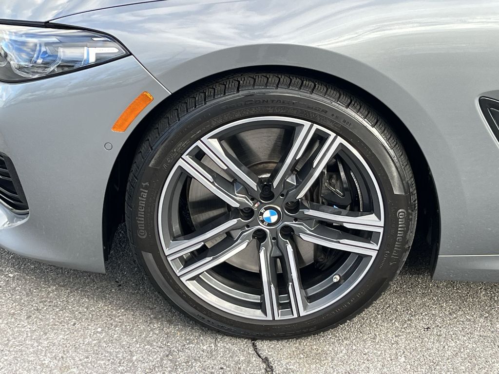 Thumbnail: 2023 BMW 8 Series - 10