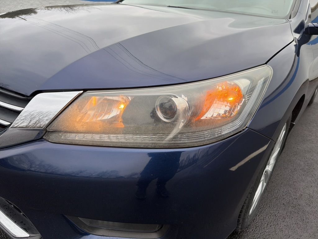 Thumbnail: 2015 Honda Accord - 9