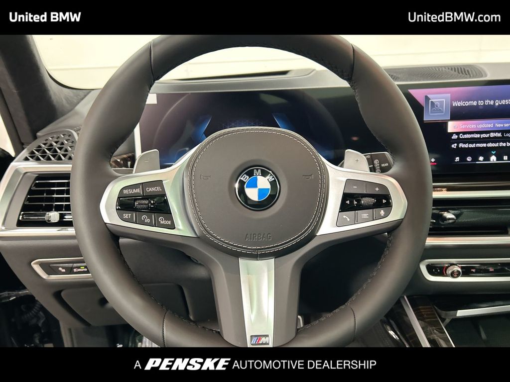 Thumbnail: 2026 BMW X7 - 14