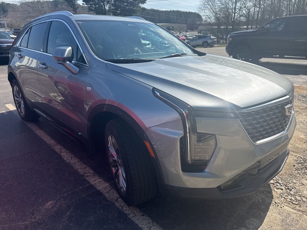 2025 Cadillac XT4 Premium Luxury FWD