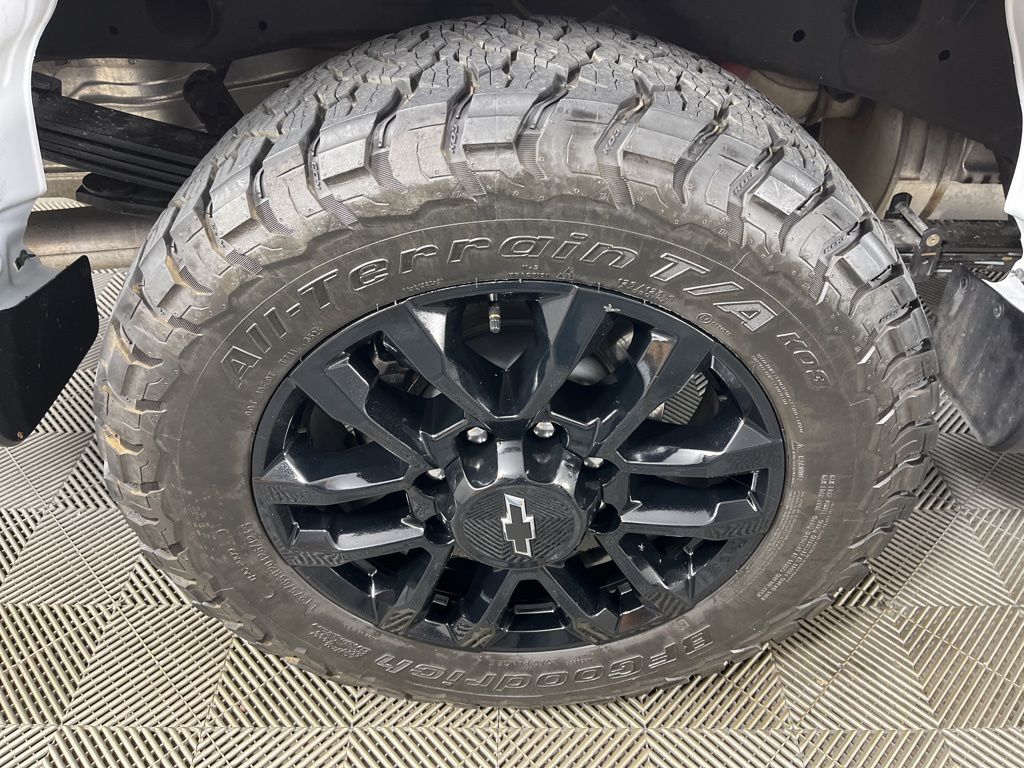 Thumbnail: 2026 Chevrolet Silverado 2500 - 18
