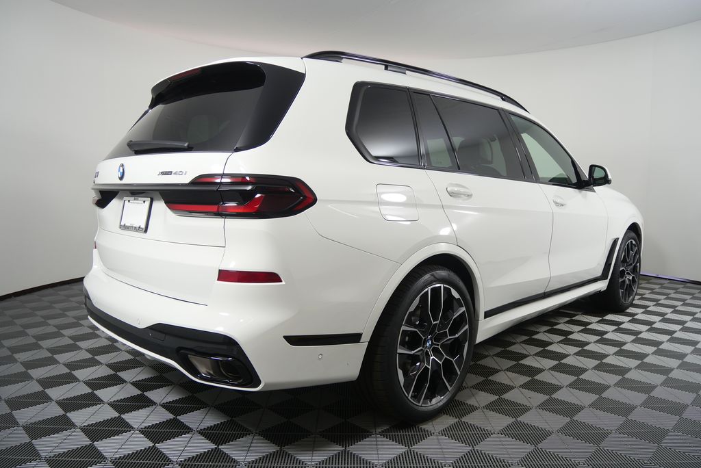 Thumbnail: 2026 BMW X7 - 3