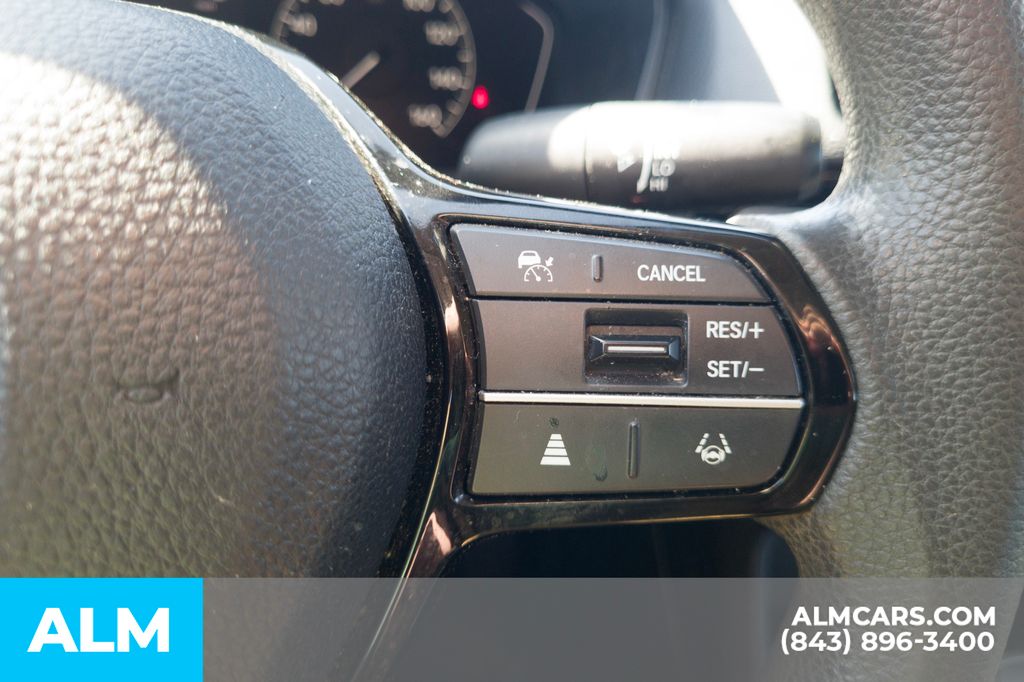 Used 2022 Crystal Black Pearl Honda LX image 10